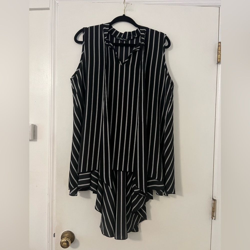 Kim & Cami Black and White Striped Top size XL (R117)